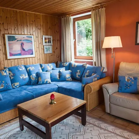 Quaint In With Garden *